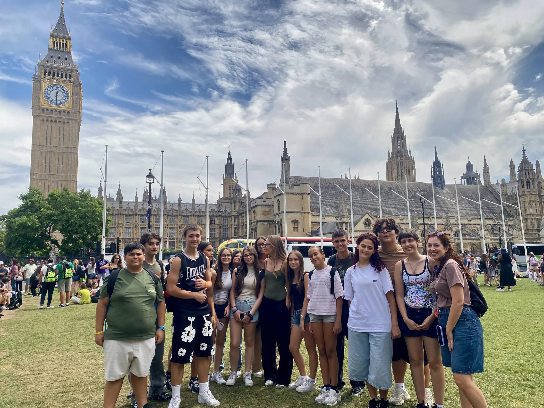 Group photo with Big Ben in the background